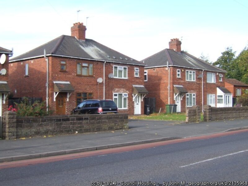 Image shows a row of houses https://www.geograph.org.uk/photo/2135968